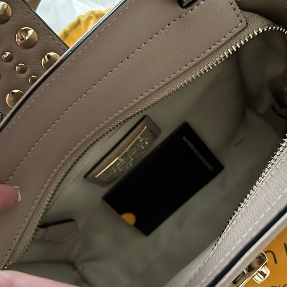 Valentino cross body bag - Picture 3 of 3